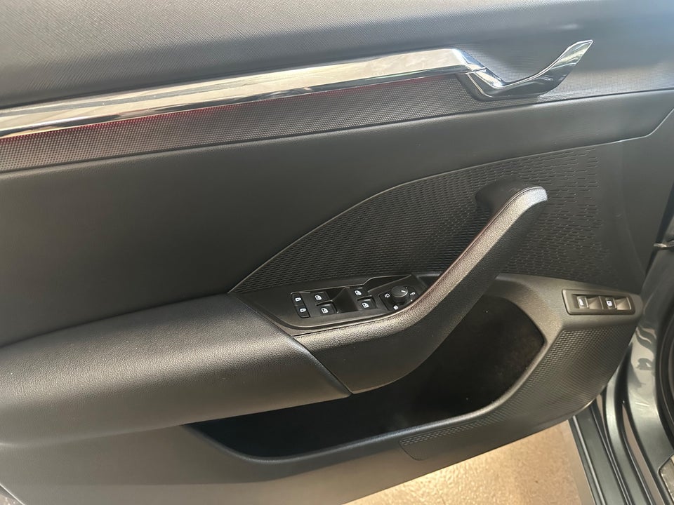 Skoda Octavia 1,4 TSi iV Combi DSG 5d