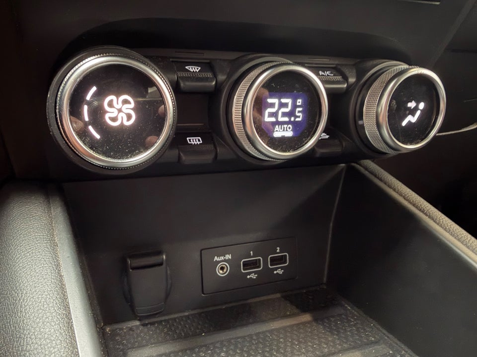 Renault Captur 1,6 E-Tech Intens 5d