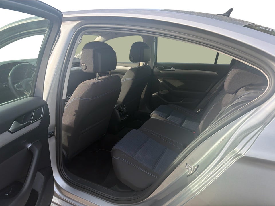 VW Passat 1,4 GTE+ Pro DSG 4d