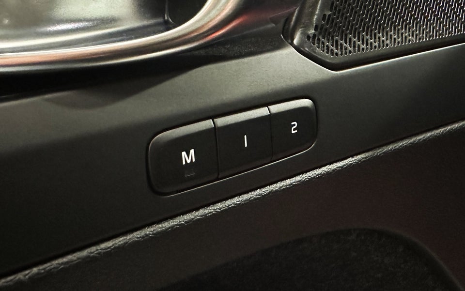 Volvo EC40 Extended Range Black Edition Ultra 5d