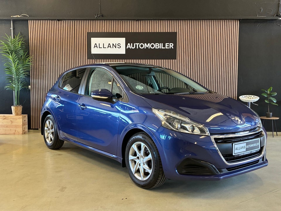 Peugeot 208 1,2 VTi 82 Allure Sky 5d