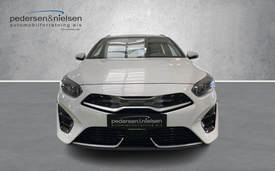 Kia Ceed 1,6 PHEV Upgrade Premium SW DCT 5d