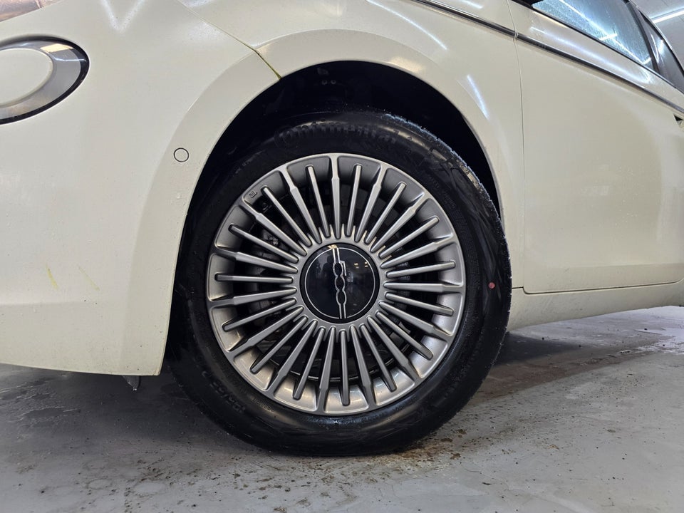 Fiat 500e 42 Icon Cabrio 2d