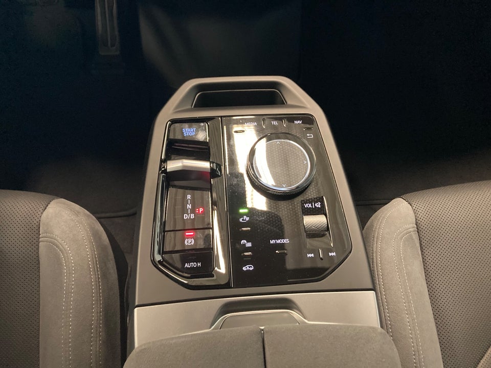BMW iX xDrive45 M-Sport 5d