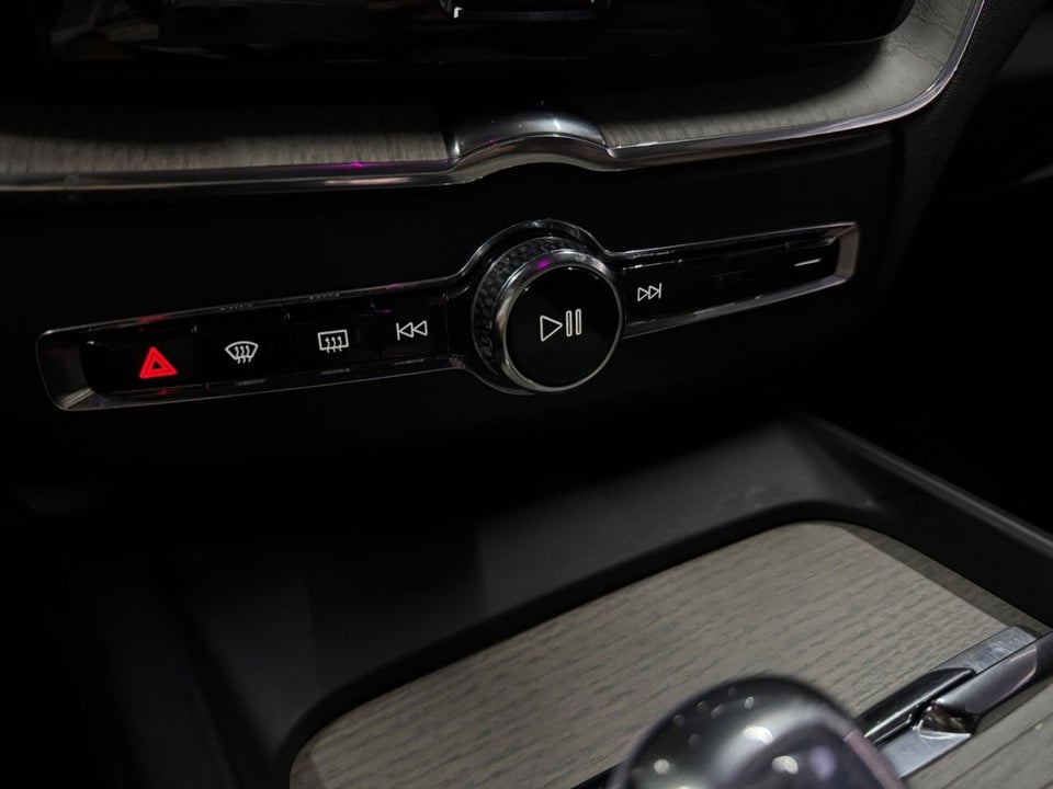 Volvo XC60 2,0 T8 407 Inscription aut. AWD 5d