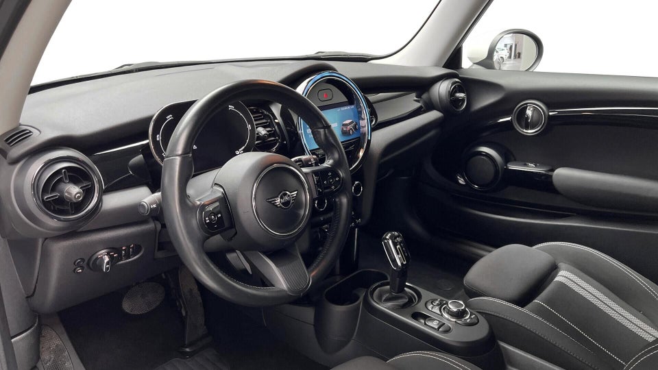 MINI Cooper SE Essential 3d