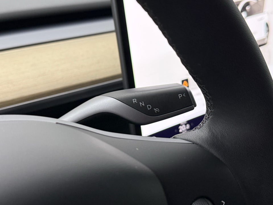 Tesla Model Y RWD 5d