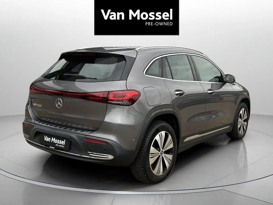 Mercedes EQA250 Progressive 5d