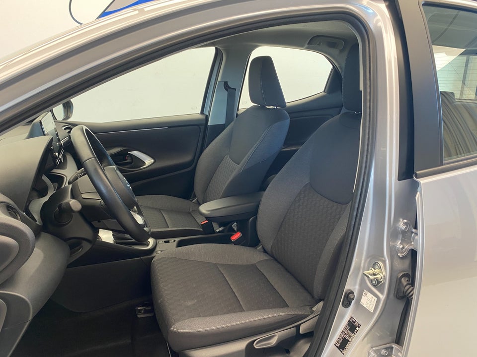 Mazda 2 1,5 Hybrid Pure CVT 5d