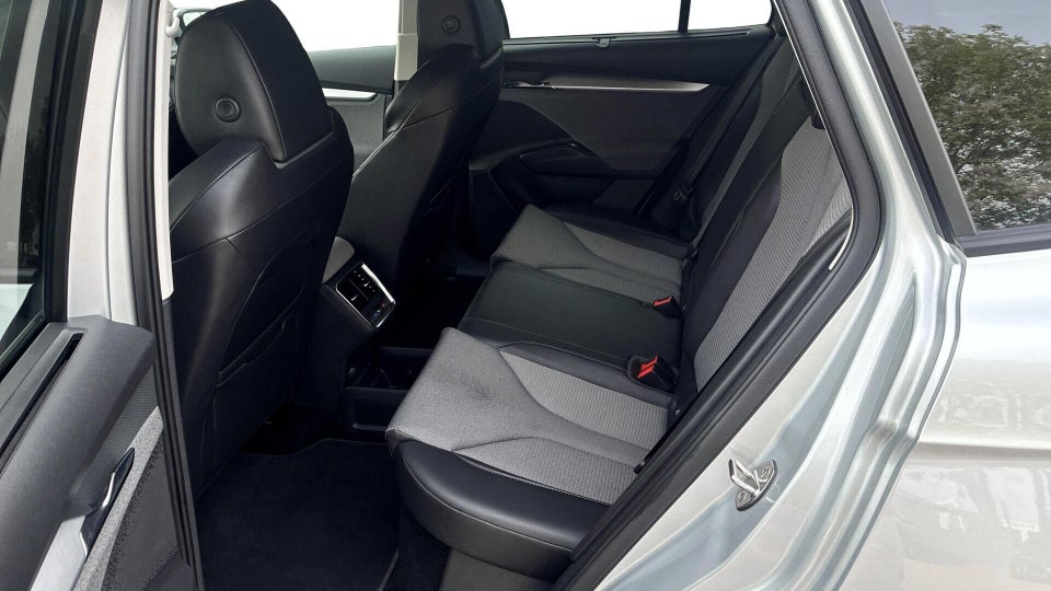 Skoda Enyaq 60 iV Premium 5d