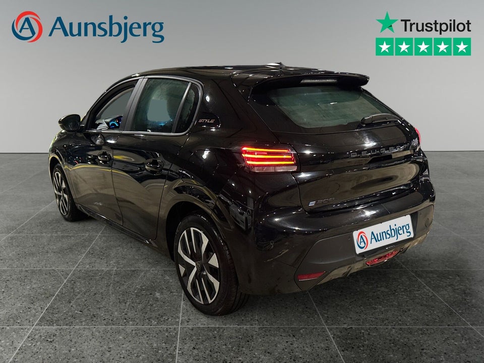 Peugeot e-208 50 Style 5d