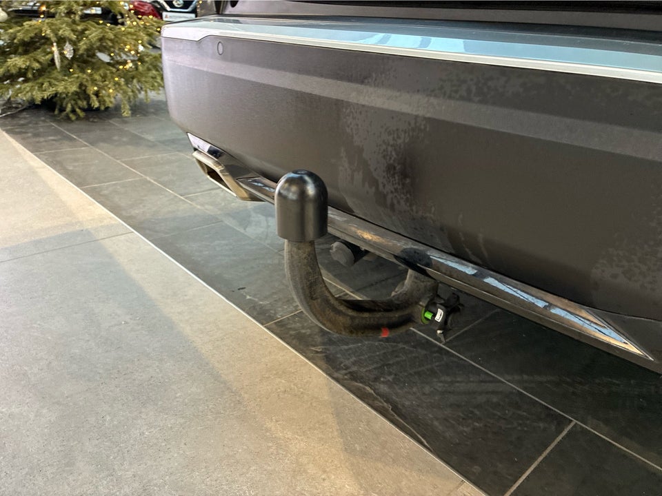 Peugeot 2008 1,2 PureTech 130 Selection EAT8 5d