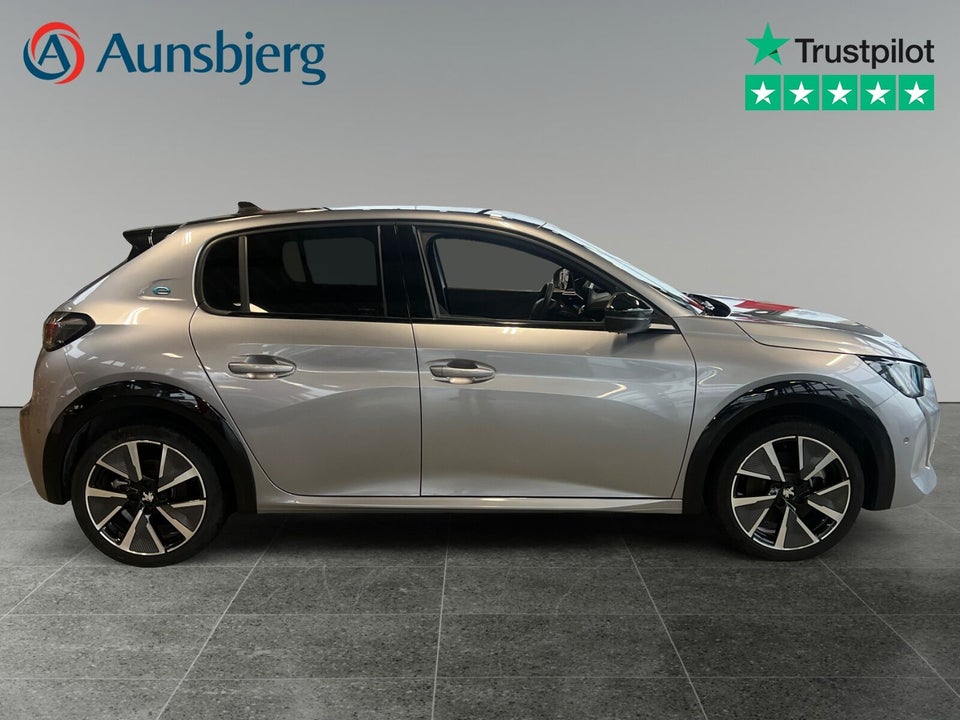 Peugeot e-208 50 GT 5d