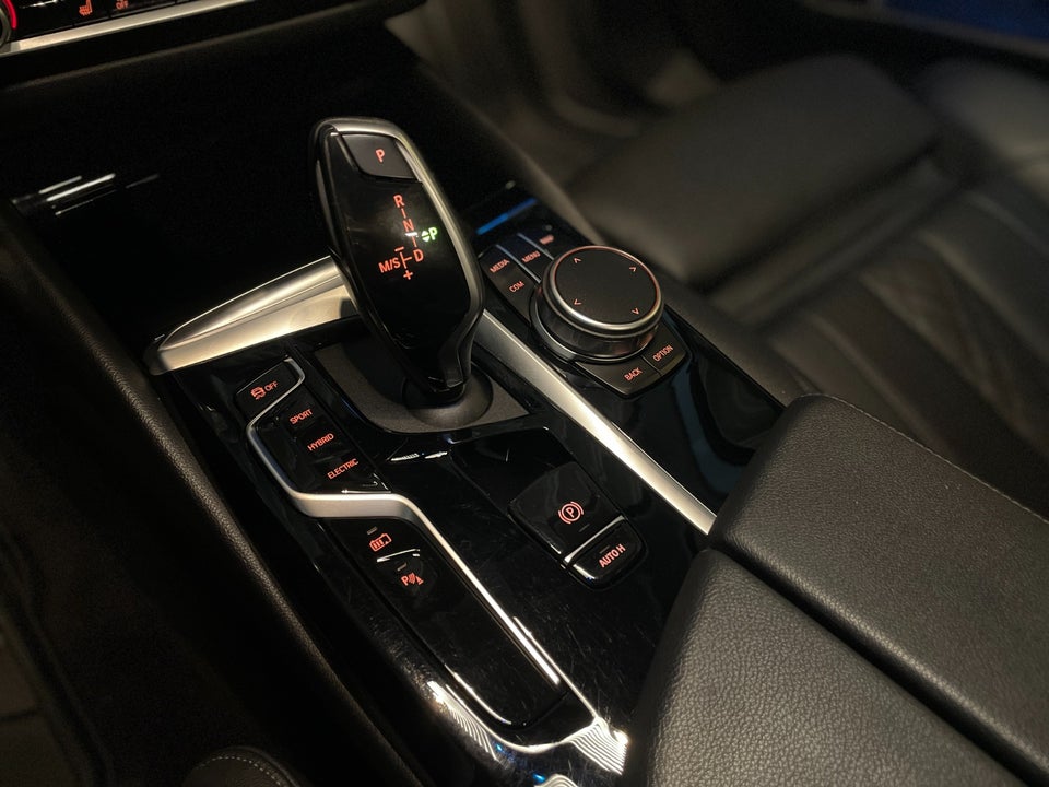 BMW 530e 2,0 Touring Sport Line xDrive aut. 5d