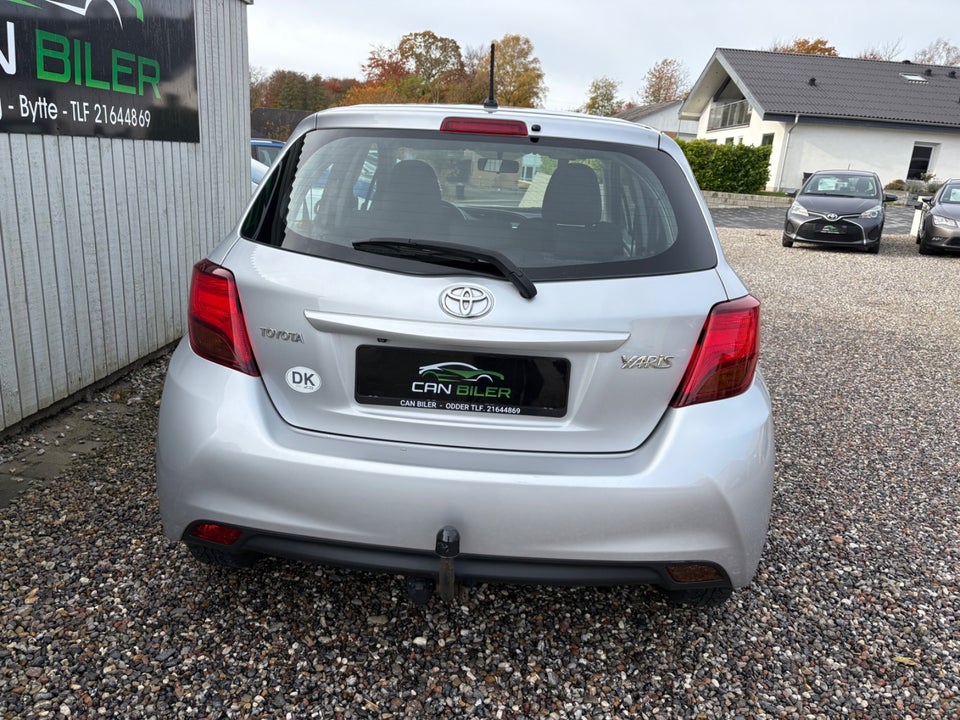 Toyota Yaris 1,0 VVT-i T2 5d