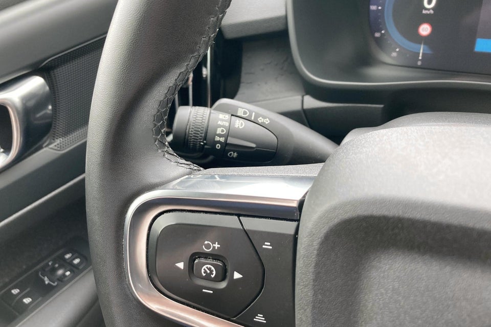 Volvo XC40 ReCharge Twin Core 5d