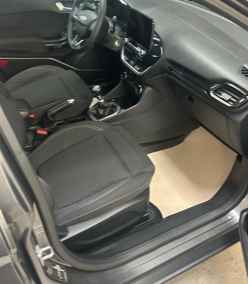 Ford Fiesta 1,5 TDCi 85 Titanium 5d