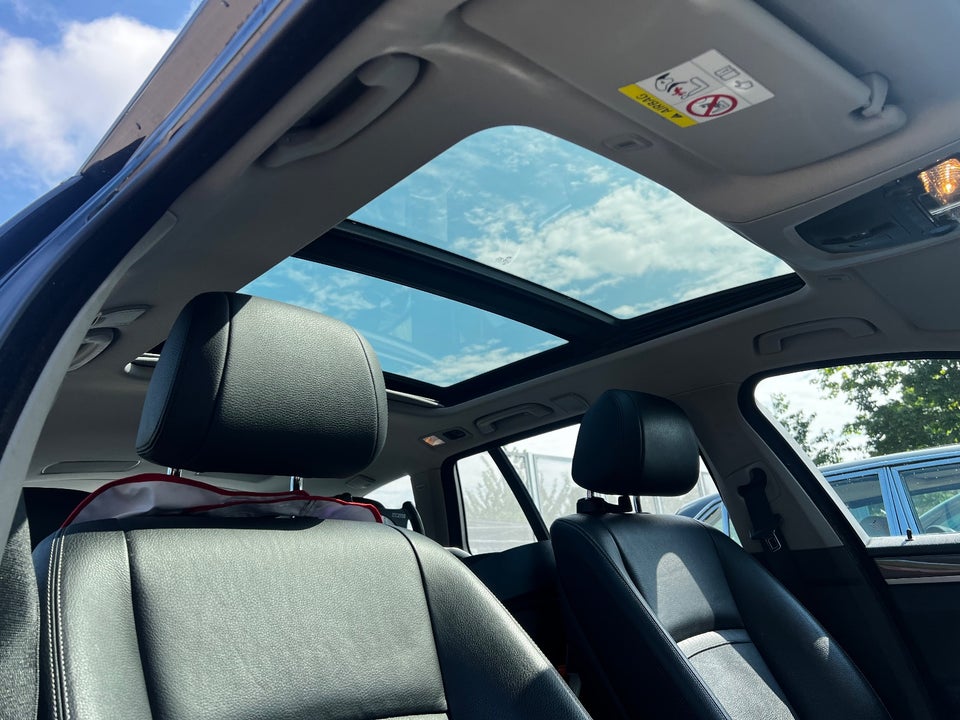 BMW 520i 2,0 Touring aut. 5d