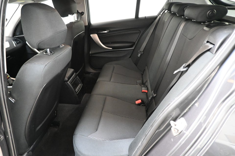 BMW 118d 2,0 Connected aut. 5d