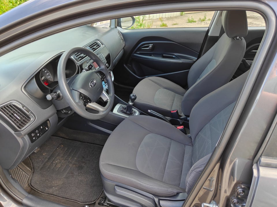 Kia Rio 1,2 CVVT Style+ 5d