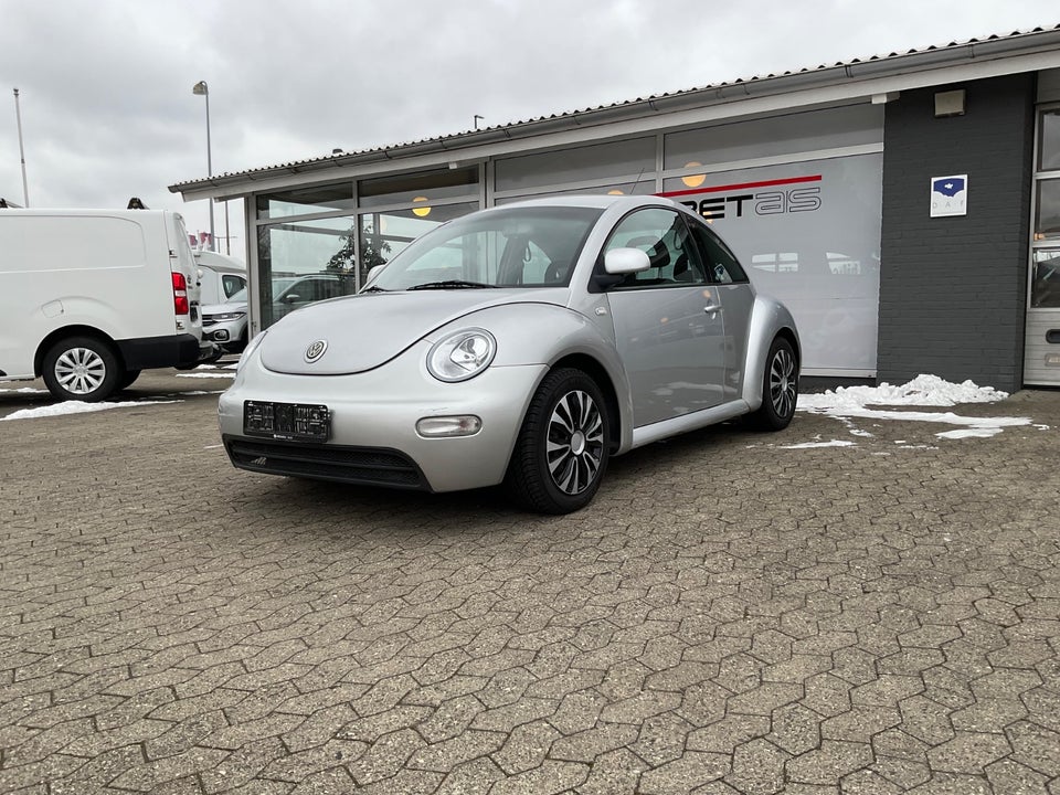 VW New Beetle 2,0 Highline 2d