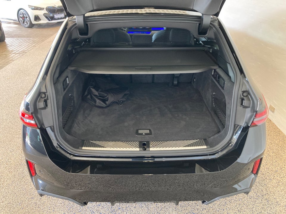 BMW i5 eDrive40 Touring M-Sport Pro 5d