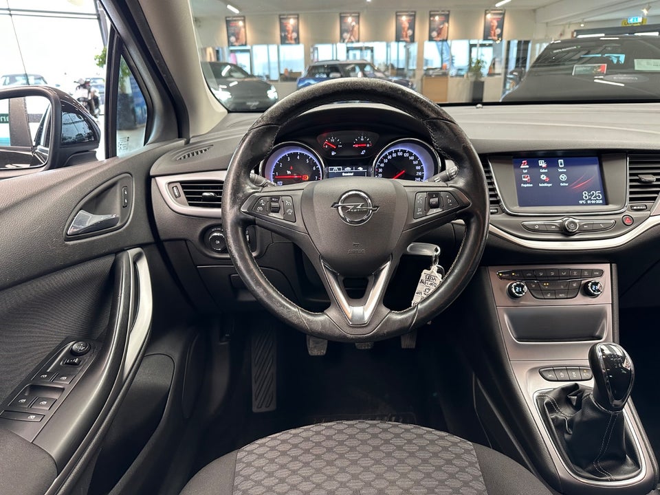 Opel Astra 1,4 T 125 Enjoy Sports Tourer 5d