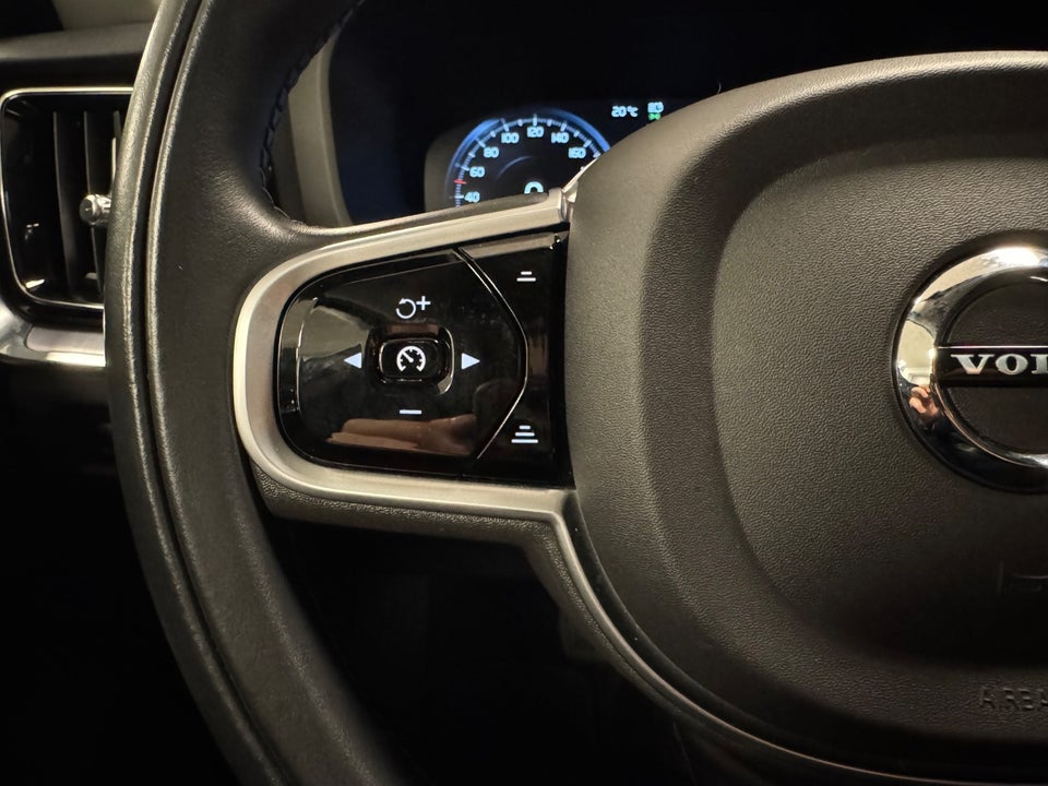 Volvo V60 2,0 T6 ReCharge Inscription X aut. AWD 5d