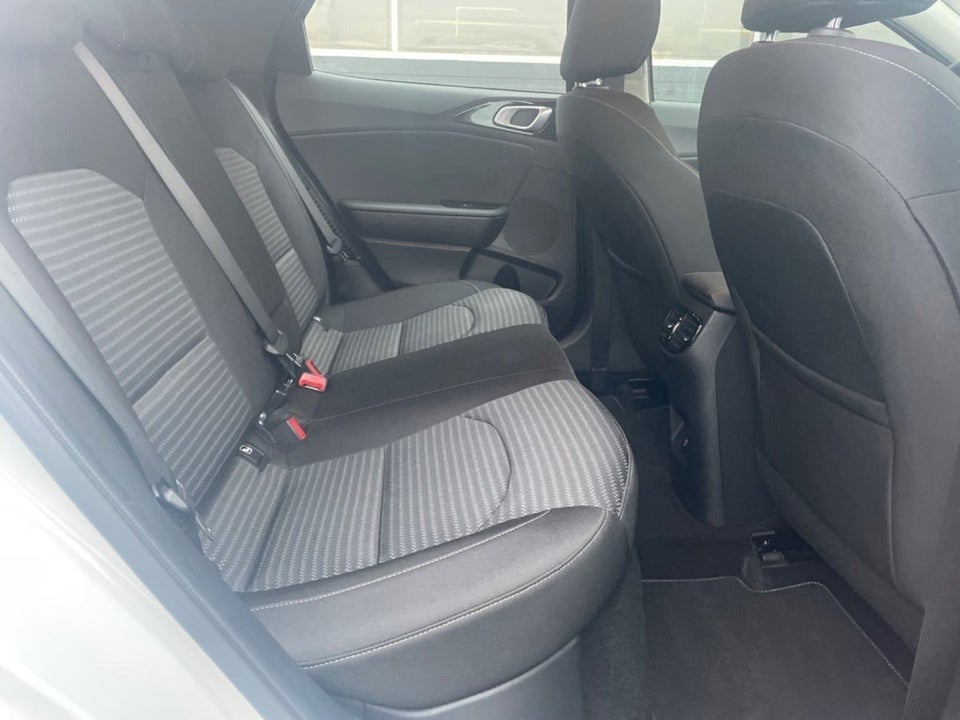 Kia XCeed 1,6 PHEV Prestige DCT 5d