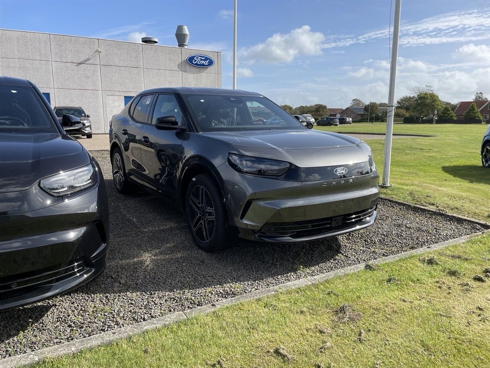 Ford Capri 82 Premium Extended Range 5d