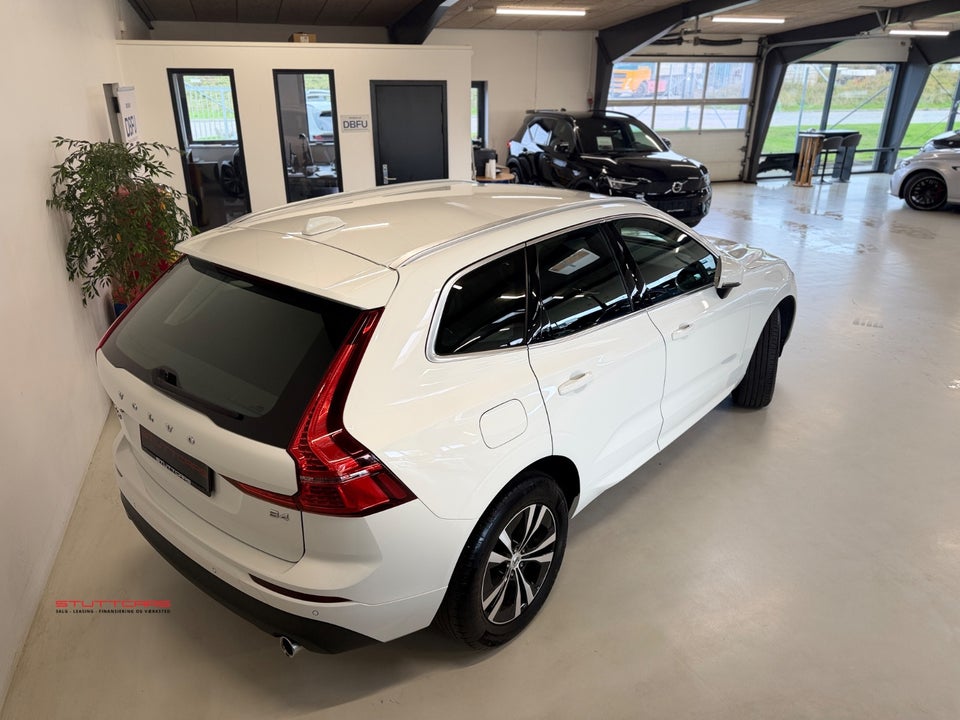Volvo XC60 2,0 B4 197 Momentum aut. 5d