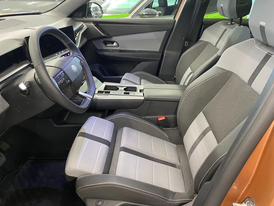 Opel Grandland-e 73 GS Sky 5d