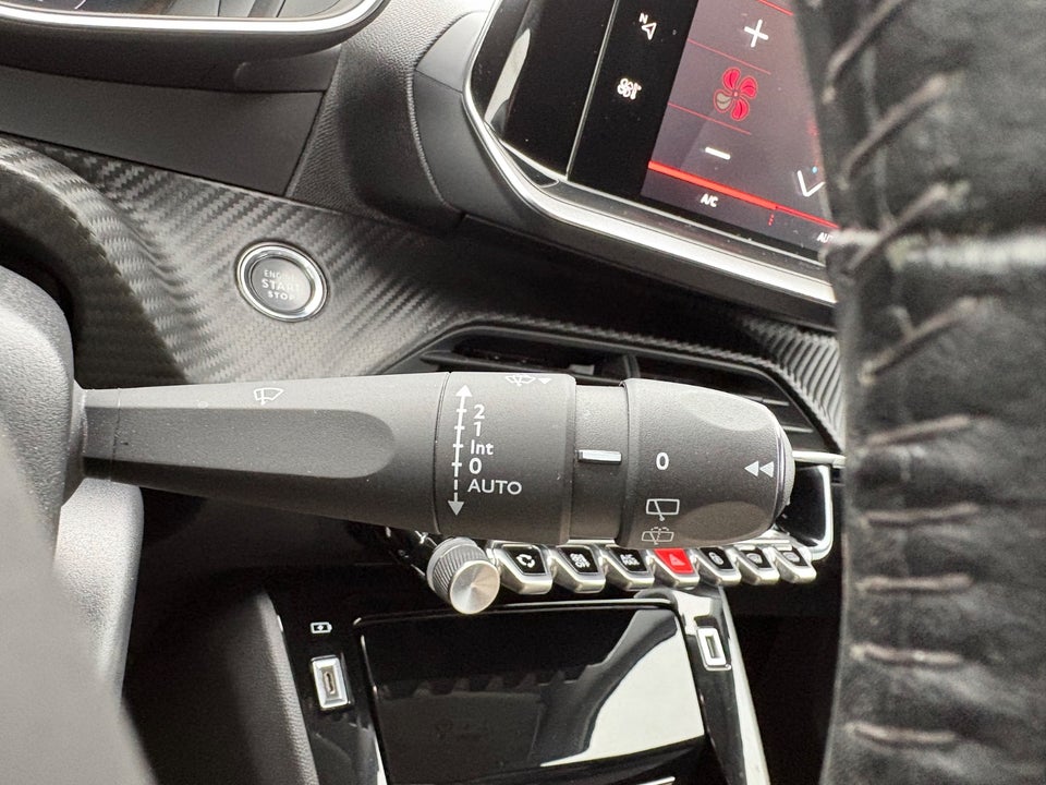 Peugeot 2008 1,5 BlueHDi 100 Allure Pack 5d