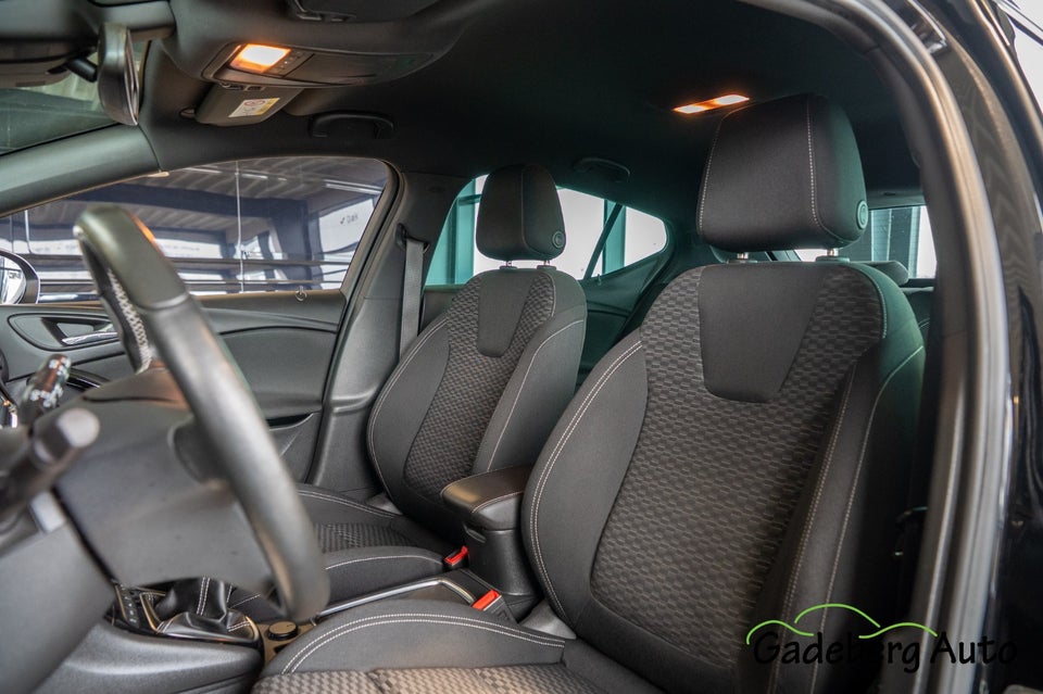 Opel Astra 1,4 T 150 Dynamic 5d