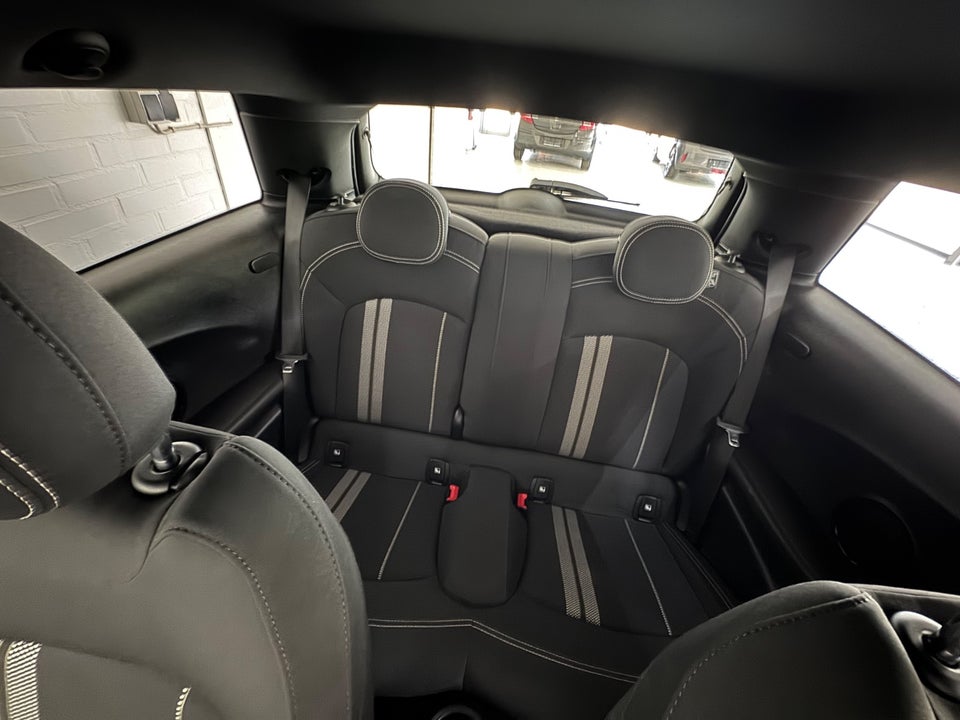 MINI Cooper SE Classic Trim 3d