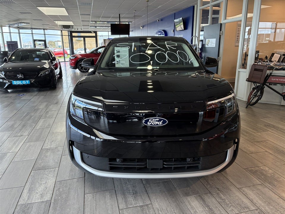 Ford Explorer 82 Select Extended Range 5d