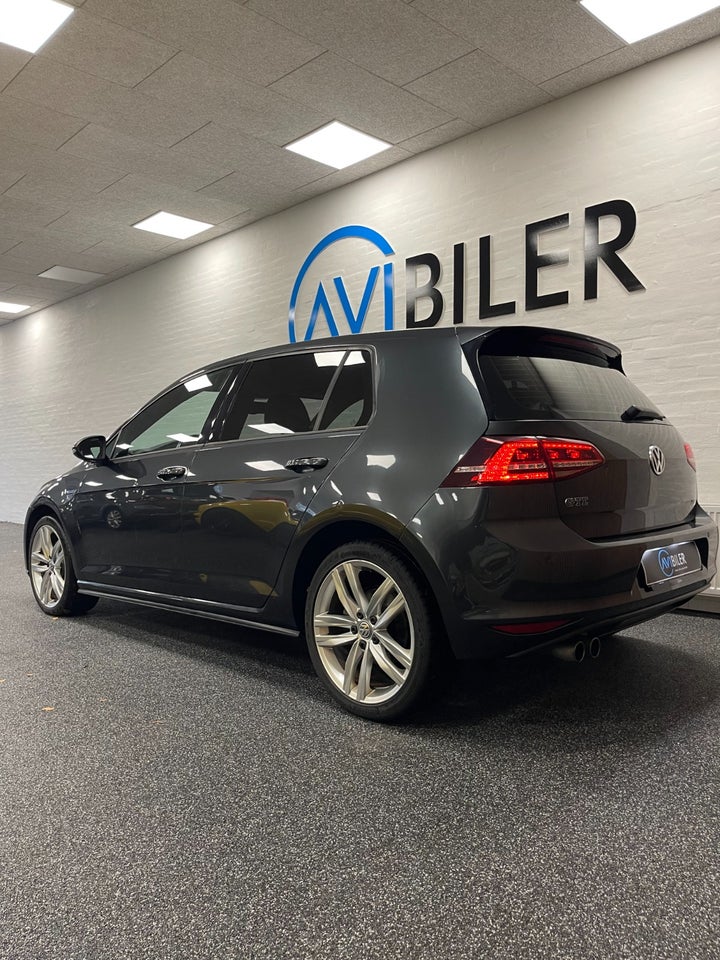 VW Golf VII 1,4 GTE DSG 5d