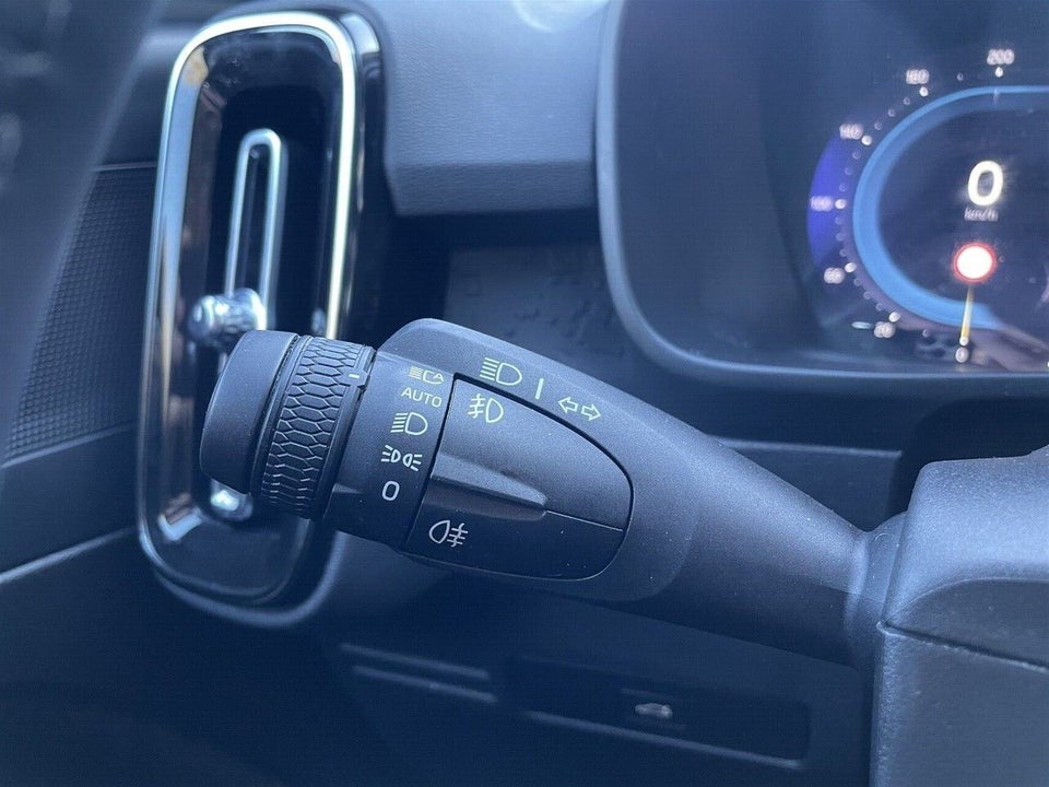 Volvo XC40 ReCharge Extended Range Core 5d