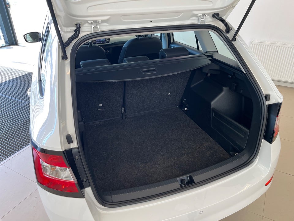 Skoda Fabia 1,0 TSi 110 Ambition Combi DSG 5d