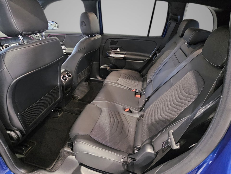 Mercedes EQB300 Progressive Advance Plus 4Matic 5d