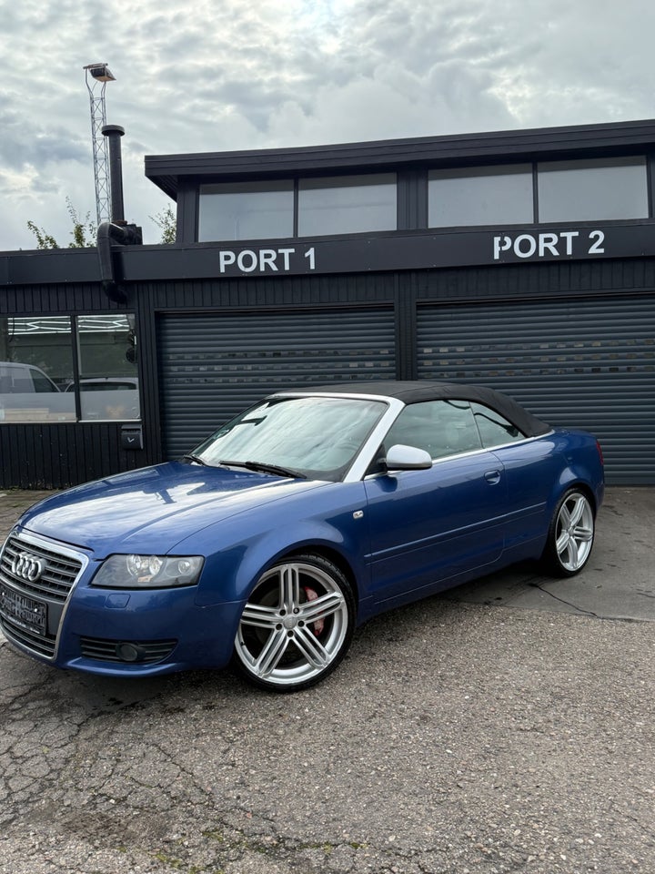 Audi A4 2,4 V6 Cabriolet 2d