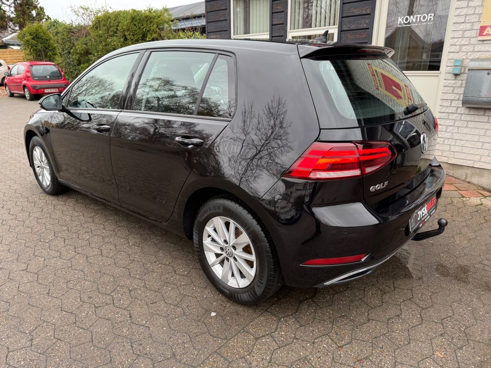 VW Golf VII 1,6 TDi 115 Comfortline DSG 5d