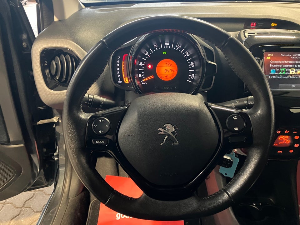 Peugeot 108 1,0 e-VTi 72 Infinity 5d