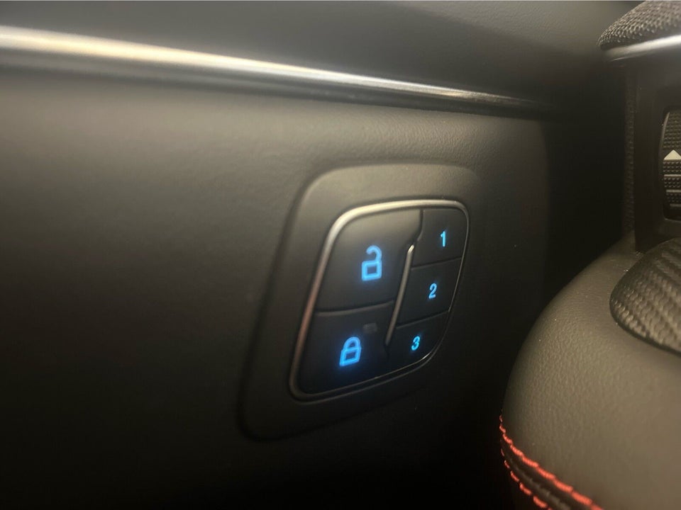 Ford Mustang Mach-E 98 Premium Extended Range AWD 5d