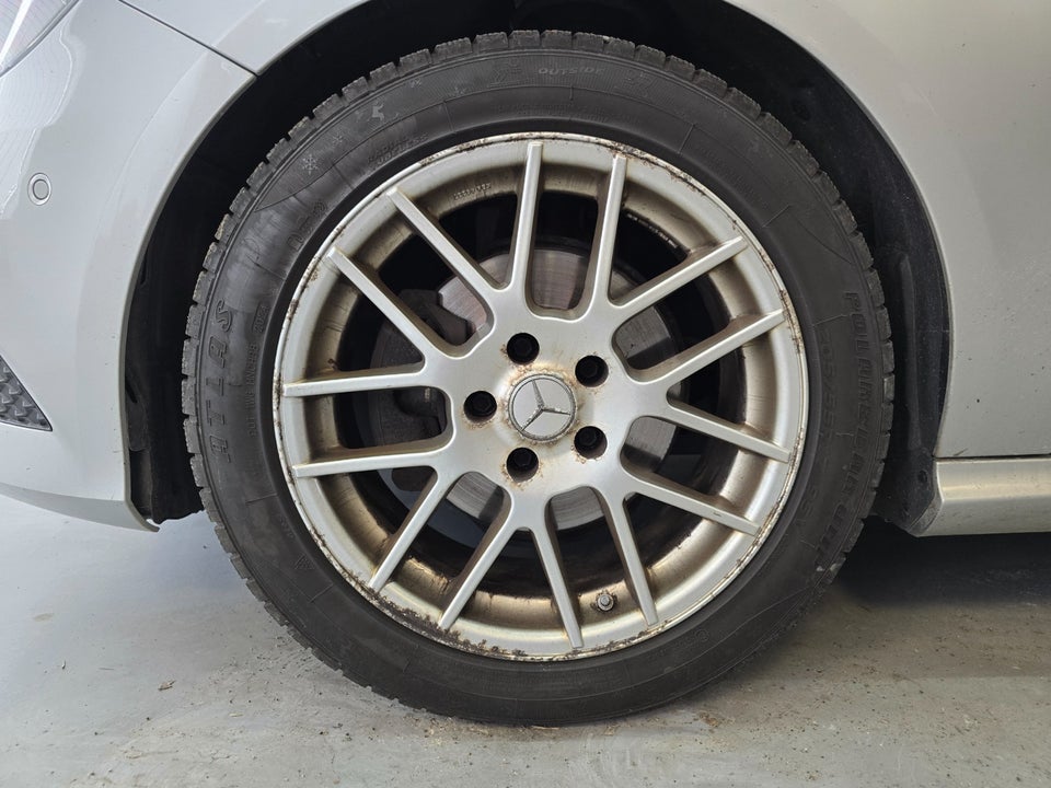 Mercedes A180 1,6 Urban aut. 5d