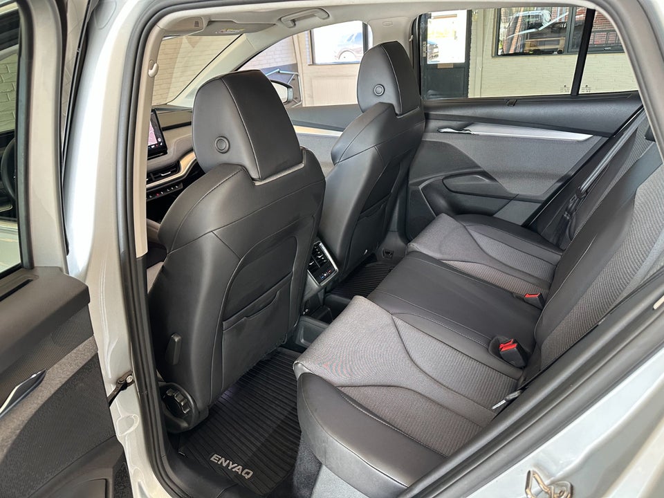 Skoda Enyaq 80 iV Loft 5d