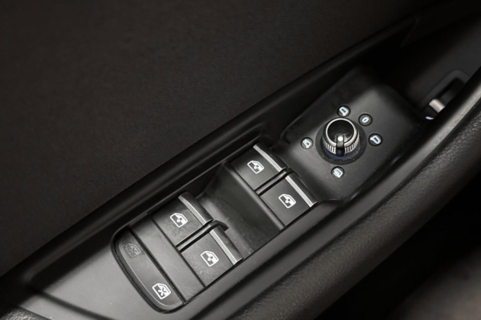 Audi A4 40 TFSi Prestige plus Avant S-tr. 5d