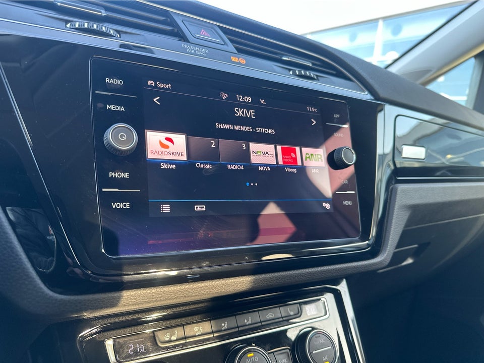 VW Touran 1,5 TSi 150 Highline DSG 7prs 5d