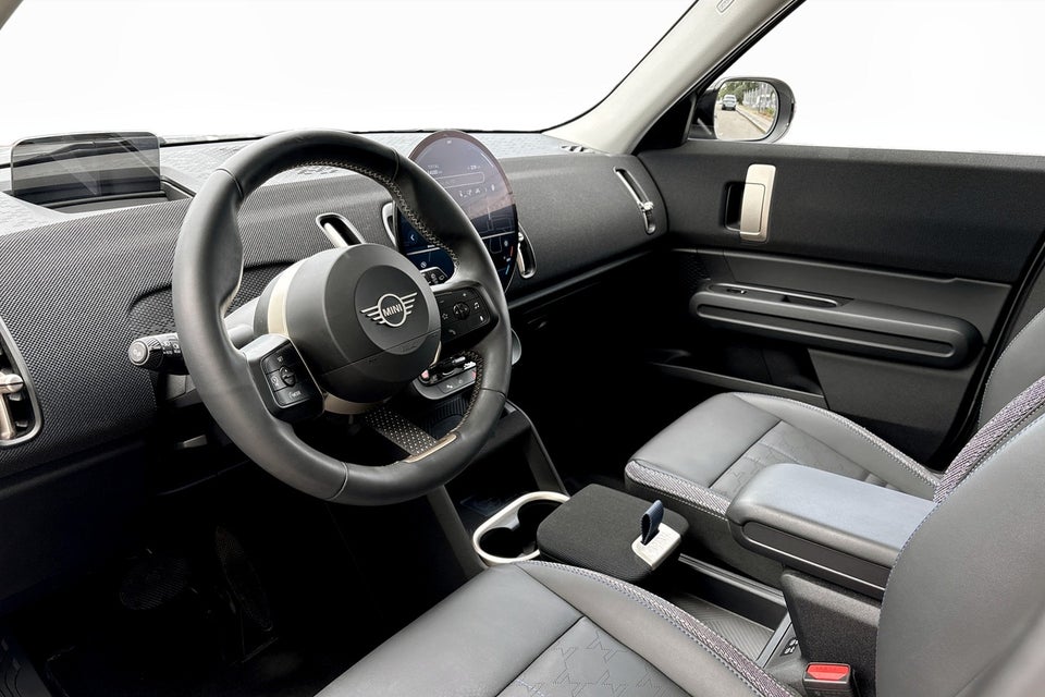 MINI Countryman E Classic Trim M 5d