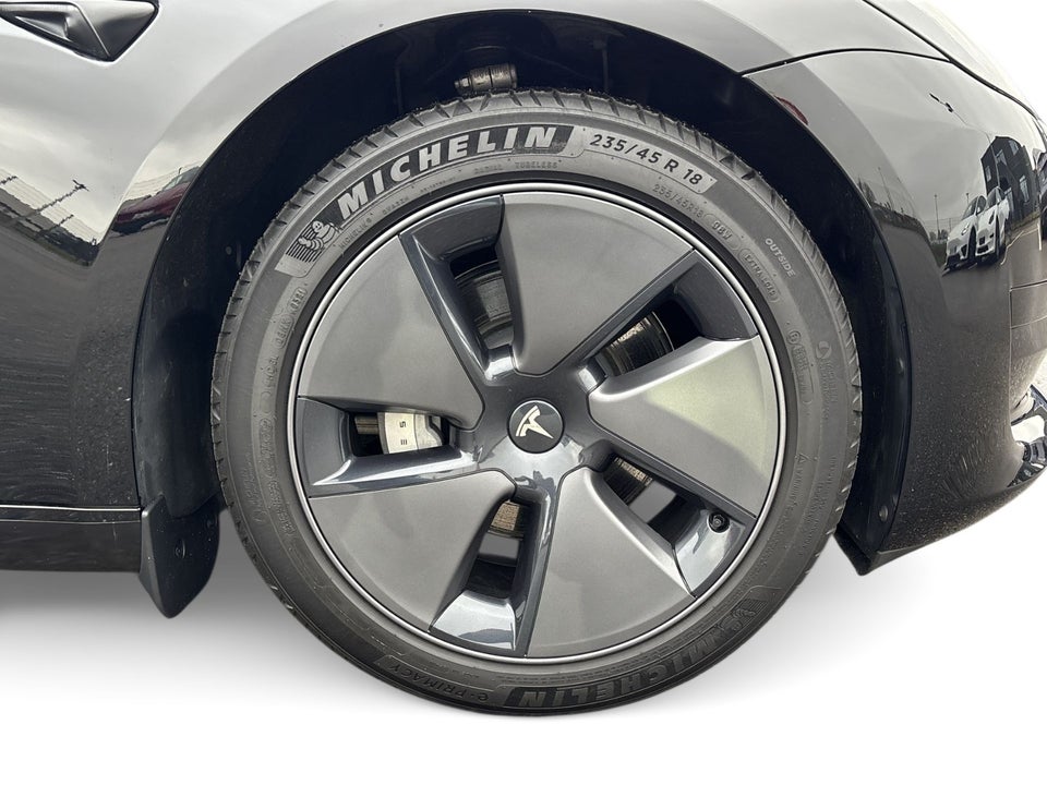 Tesla Model 3 RWD 4d